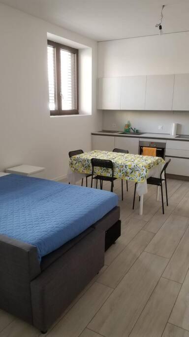 Monolocale A Mendrisio Apartamento Exterior foto